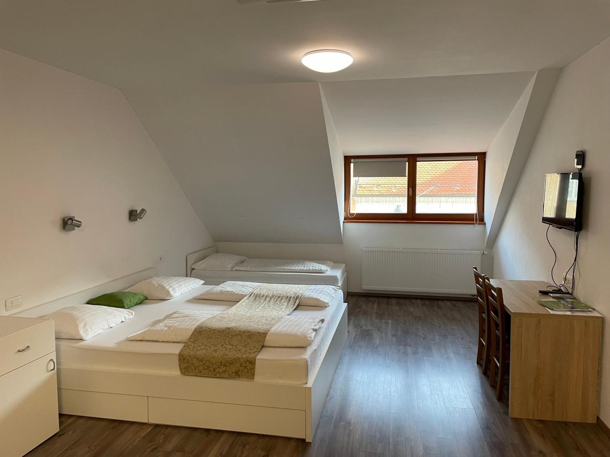 Guesthouse Stari Mayr 크란 외부 사진